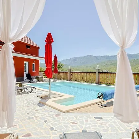 Tatil Evi Veronika With Heated Pool