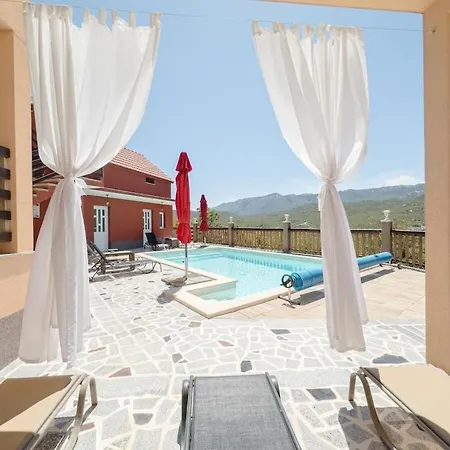 Tatil Evi Veronika With Heated Pool Biokovsko Selo