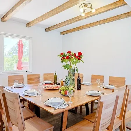 Tatil Evi Veronika With Heated Pool *