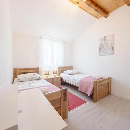 Tatil Evi Veronika With Heated Pool *
